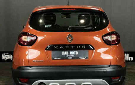 Renault Kaptur I рестайлинг, 2018 год, 1 490 000 рублей, 6 фотография