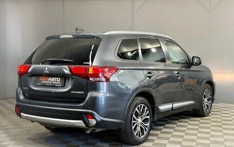 Mitsubishi Outlander III рестайлинг 3, 2018 год, 1 700 000 рублей, 6 фотография
