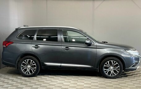 Mitsubishi Outlander III рестайлинг 3, 2018 год, 1 700 000 рублей, 7 фотография