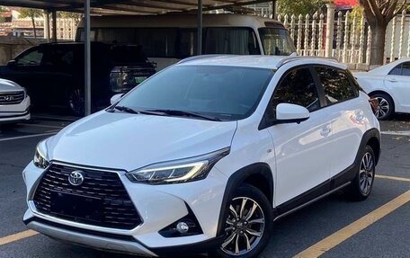 Toyota Yaris XP150 рестайлинг, 2021 год, 1 117 000 рублей, 3 фотография