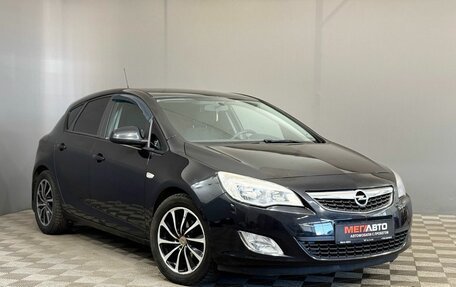 Opel Astra J, 2011 год, 630 000 рублей, 8 фотография