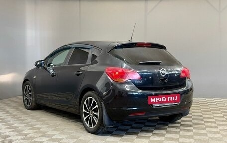 Opel Astra J, 2011 год, 630 000 рублей, 4 фотография