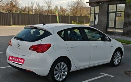 Opel Astra J, 2012 год, 750 000 рублей, 6 фотография