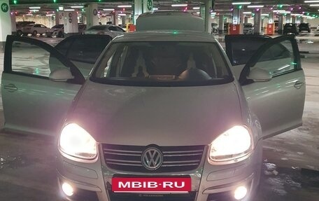 Volkswagen Jetta VI, 2010 год, 950 000 рублей, 3 фотография