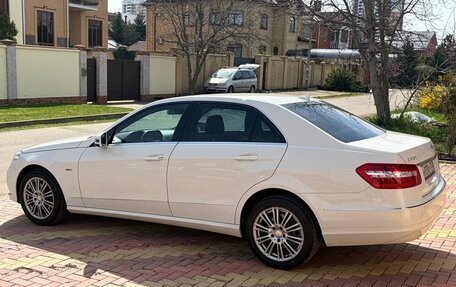 Mercedes-Benz E-Класс, 2010 год, 2 100 000 рублей, 6 фотография