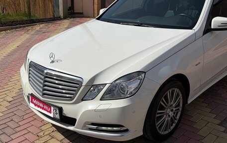 Mercedes-Benz E-Класс, 2010 год, 2 100 000 рублей, 8 фотография