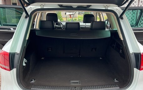 Volkswagen Touareg III, 2012 год, 1 950 000 рублей, 15 фотография