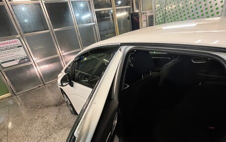 Honda Fit III, 2018 год, 900 000 рублей, 8 фотография