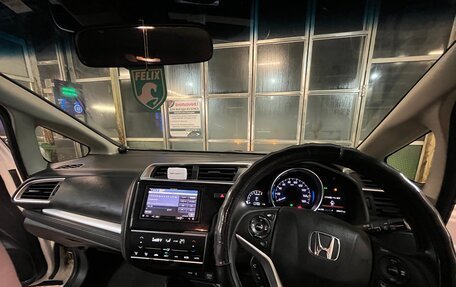 Honda Fit III, 2018 год, 900 000 рублей, 23 фотография