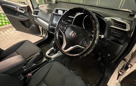 Honda Fit III, 2018 год, 900 000 рублей, 25 фотография