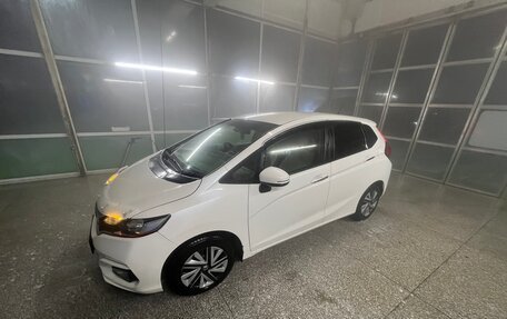 Honda Fit III, 2018 год, 900 000 рублей, 36 фотография