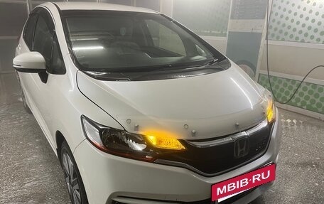 Honda Fit III, 2018 год, 900 000 рублей, 40 фотография