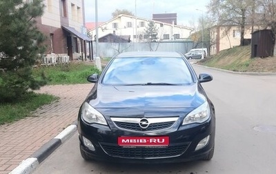 Opel Astra J, 2011 год, 665 000 рублей, 1 фотография
