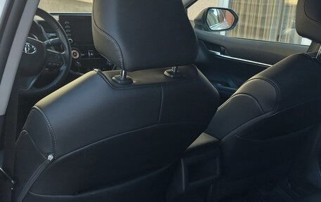 Toyota Camry, 2021 год, 2 800 000 рублей, 3 фотография