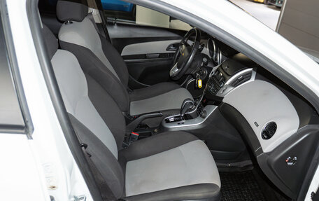 Chevrolet Cruze II, 2014 год, 842 000 рублей, 9 фотография