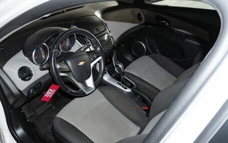 Chevrolet Cruze II, 2014 год, 842 000 рублей, 10 фотография