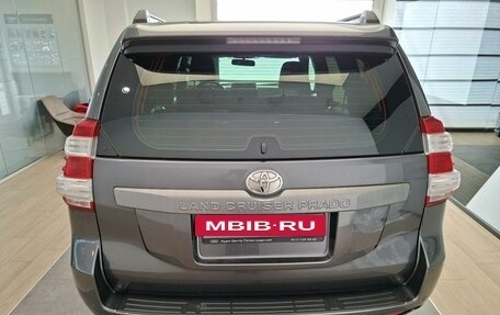 Toyota Land Cruiser Prado 150 рестайлинг 2, 2015 год, 3 599 000 рублей, 5 фотография