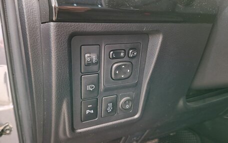 Toyota Land Cruiser Prado 150 рестайлинг 2, 2015 год, 3 599 000 рублей, 11 фотография