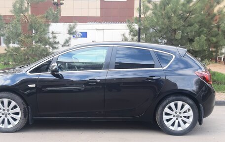 Opel Astra J, 2011 год, 665 000 рублей, 3 фотография