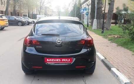 Opel Astra J, 2011 год, 665 000 рублей, 2 фотография