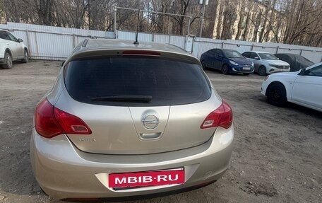 Opel Astra J, 2012 год, 1 020 000 рублей, 3 фотография