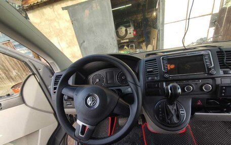 Volkswagen Caravelle T5, 2011 год, 2 050 000 рублей, 11 фотография