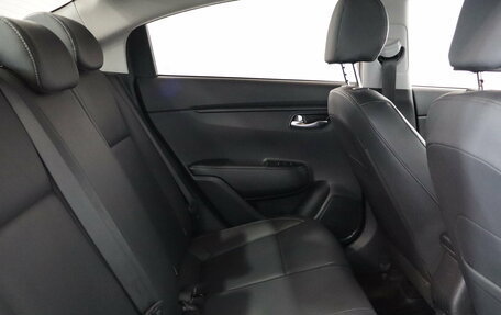 KIA Rio IV, 2021 год, 1 699 000 рублей, 13 фотография