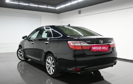 Toyota Camry, 2015 год, 1 695 000 рублей, 6 фотография