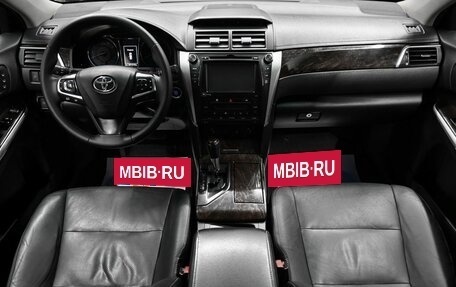 Toyota Camry, 2015 год, 1 695 000 рублей, 10 фотография