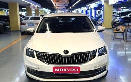 Skoda Octavia, 2022 год, 1 339 000 рублей, 2 фотография