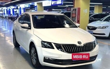 Skoda Octavia, 2022 год, 1 339 000 рублей, 3 фотография