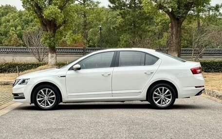 Skoda Octavia, 2021 год, 1 294 000 рублей, 4 фотография