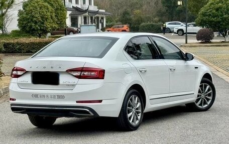 Skoda Octavia, 2021 год, 1 294 000 рублей, 6 фотография