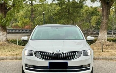 Skoda Octavia, 2021 год, 1 294 000 рублей, 2 фотография