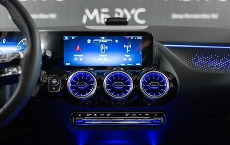 Mercedes-Benz GLA, 2024 год, 6 450 000 рублей, 14 фотография