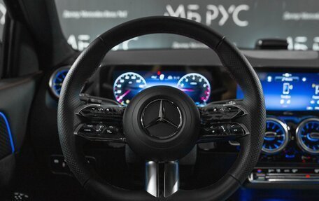 Mercedes-Benz GLA, 2024 год, 6 450 000 рублей, 12 фотография