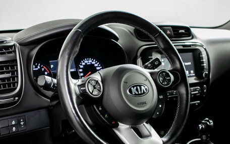 KIA Soul II рестайлинг, 2017 год, 2 035 000 рублей, 13 фотография