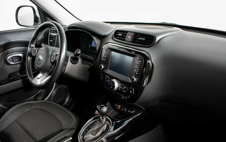 KIA Soul II рестайлинг, 2017 год, 2 035 000 рублей, 10 фотография