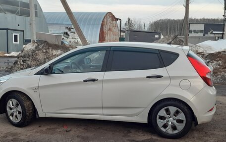 Hyundai Solaris II рестайлинг, 2015 год, 760 000 рублей, 7 фотография