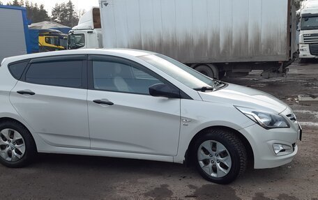 Hyundai Solaris II рестайлинг, 2015 год, 760 000 рублей, 5 фотография