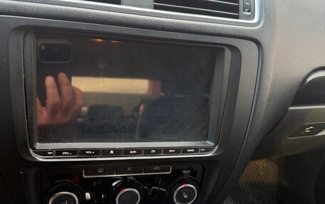 Volkswagen Jetta VI, 2012 год, 755 000 рублей, 9 фотография