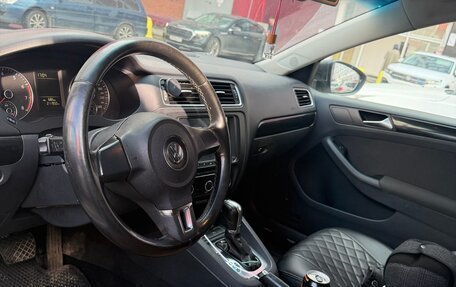 Volkswagen Jetta VI, 2012 год, 755 000 рублей, 7 фотография