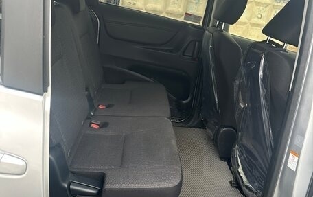 Toyota Sienta II, 2022 год, 1 700 000 рублей, 9 фотография