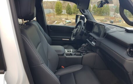 Toyota Land Cruiser Prado, 2024 год, 10 500 000 рублей, 6 фотография