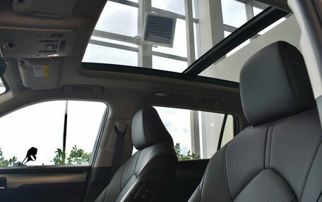 Toyota Highlander, 2026 год, 5 990 000 рублей, 13 фотография