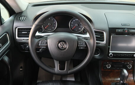 Volkswagen Touareg III, 2013 год, 2 099 000 рублей, 13 фотография
