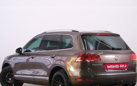 Volkswagen Touareg III, 2013 год, 2 099 000 рублей, 4 фотография