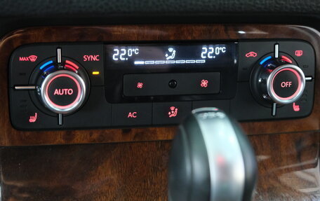 Volkswagen Touareg III, 2013 год, 2 099 000 рублей, 17 фотография