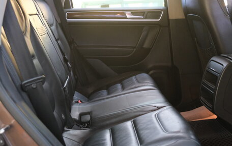 Volkswagen Touareg III, 2013 год, 2 099 000 рублей, 23 фотография