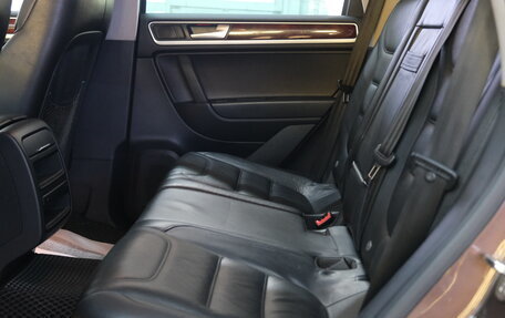 Volkswagen Touareg III, 2013 год, 2 099 000 рублей, 22 фотография